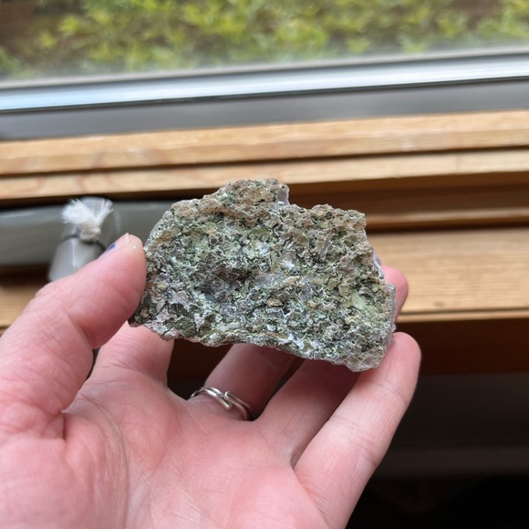 AMETHYST - Picture 3 of 5